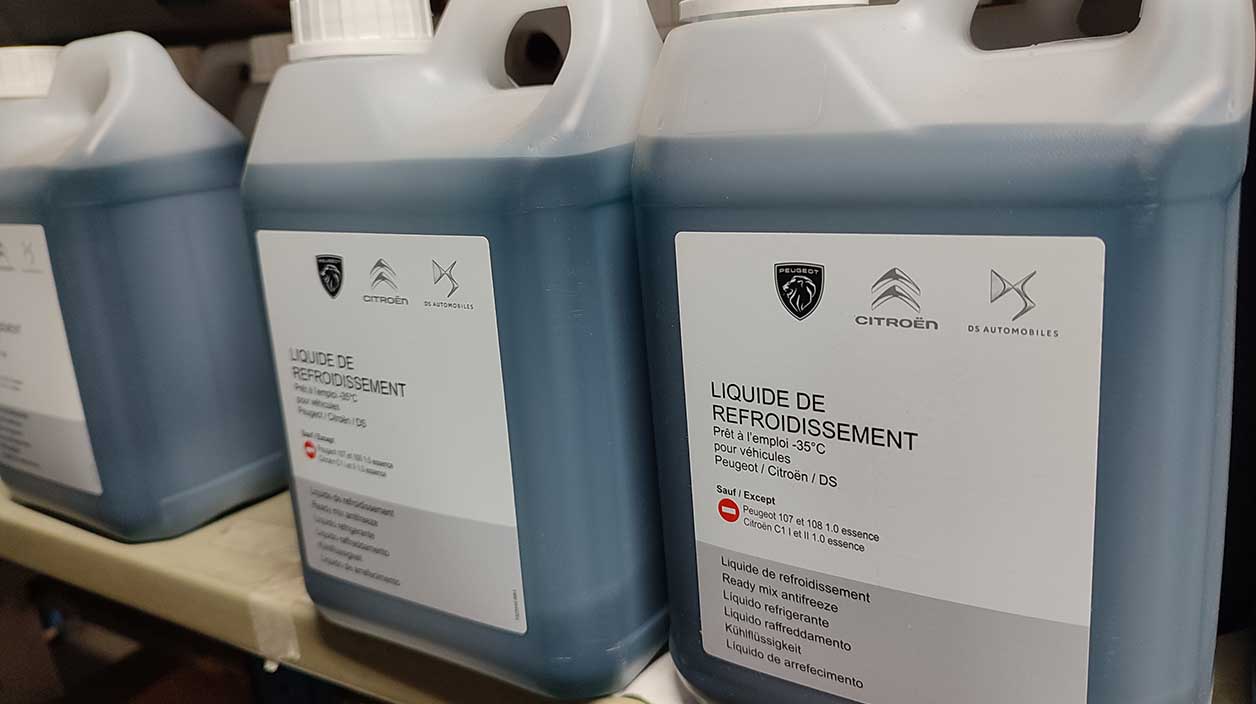 exemple de bidon de liquide de refroidissement 