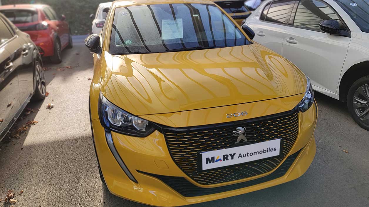 Peugeot e208