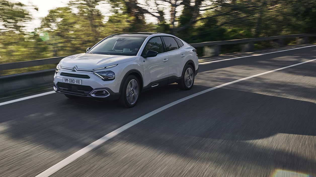 Une Citroën C4 X