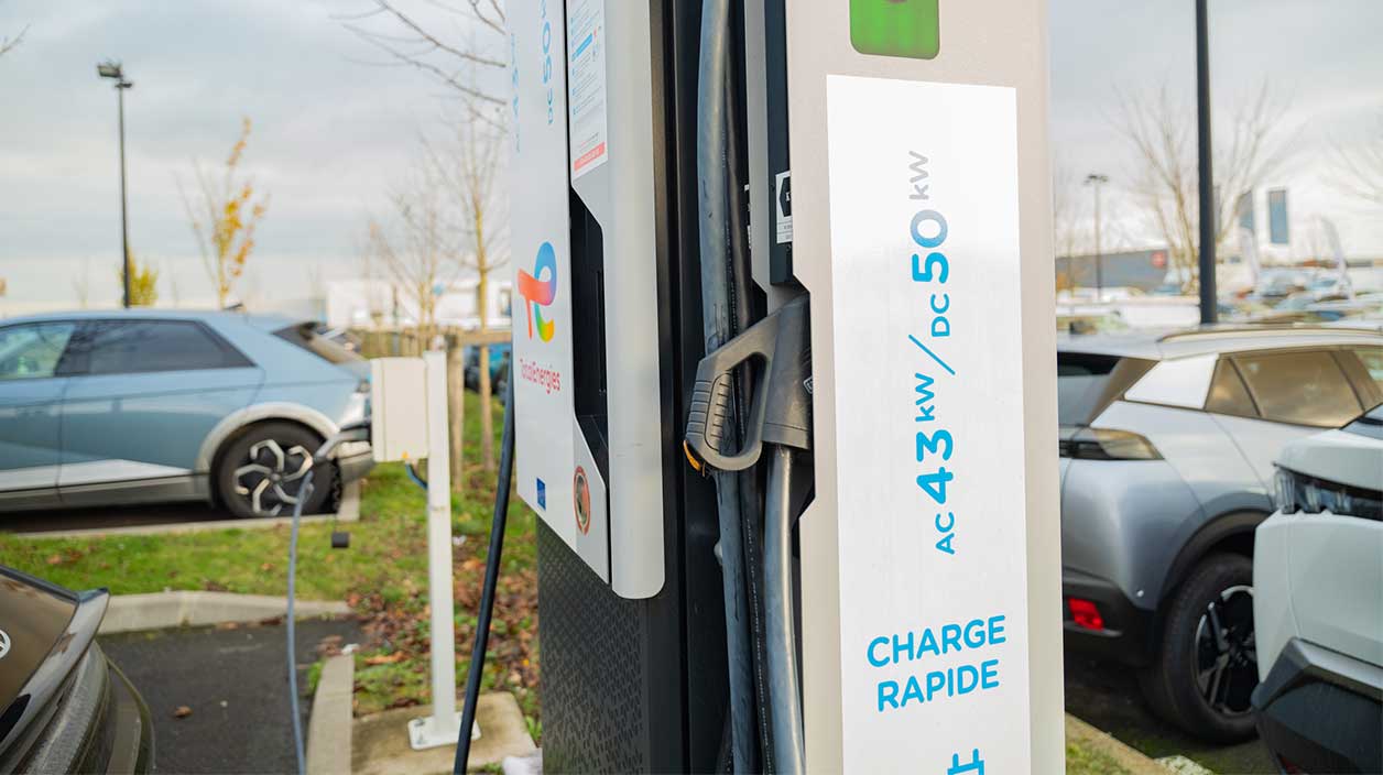 Une borne électrique multimarque 