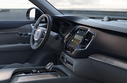Volvo XC90 Recharge technologies