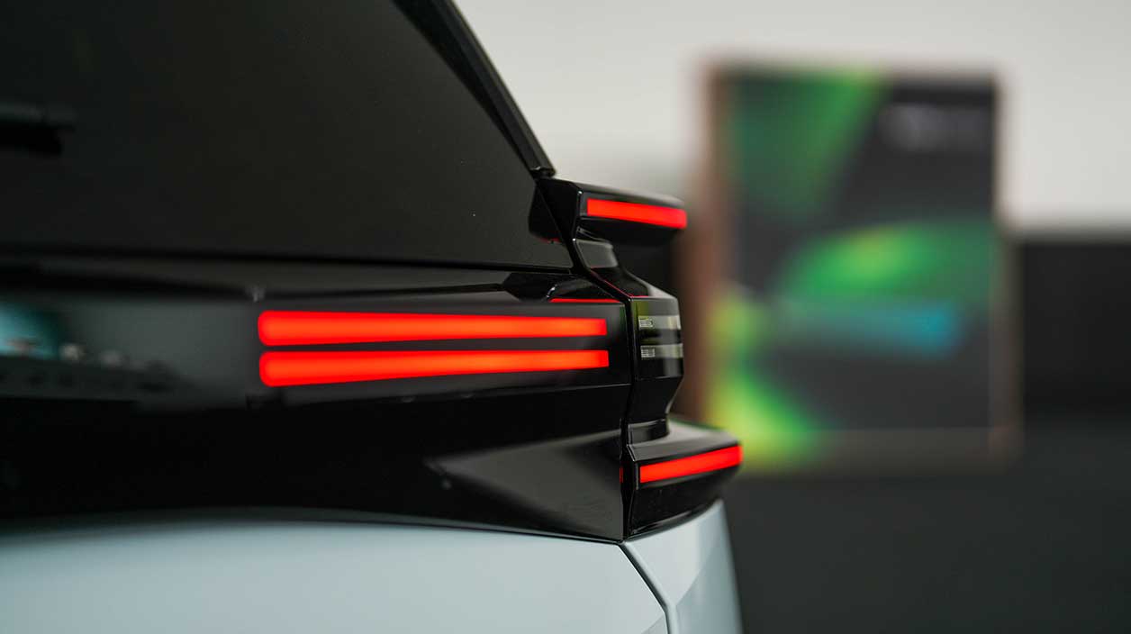 détail du phare arrière du c5 aircross