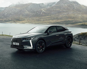 DS 4