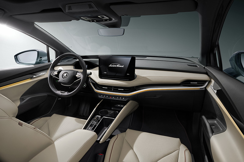 tableau de bord suv skoda enyaq laurin & klement