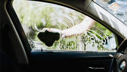 Comment laver sa voiture ? Les étapes pour un lavage parfait